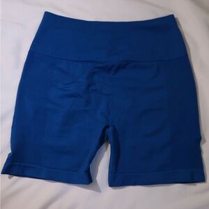 Like new, small gym shorts